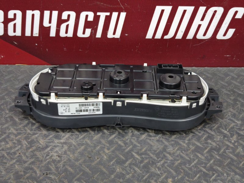 Щиток приборов