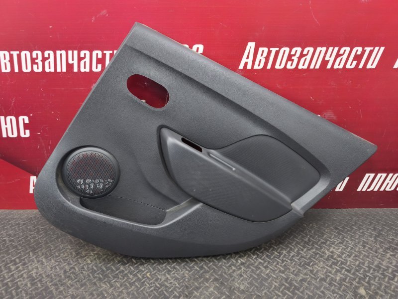 Обшивка боковой двери