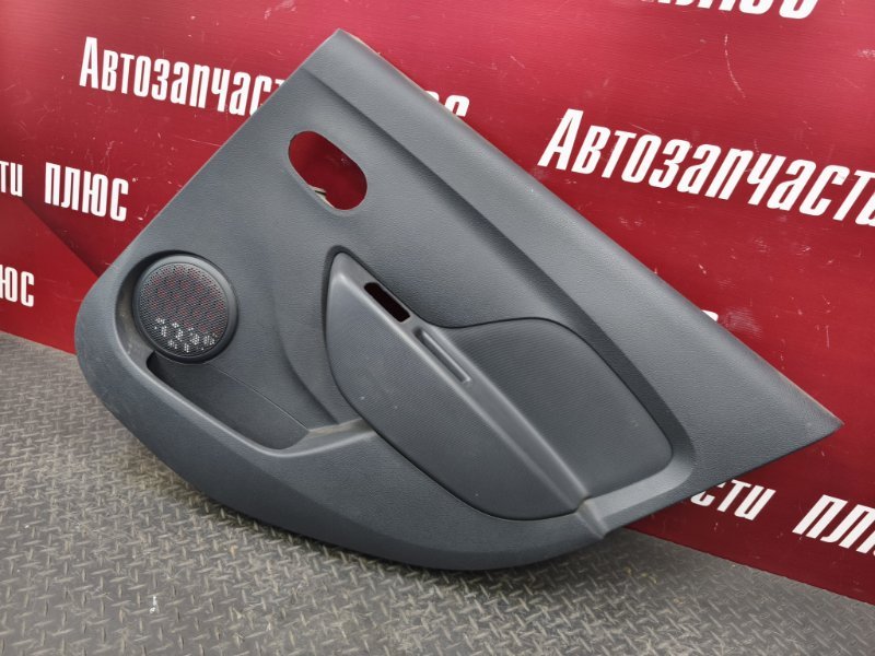 Обшивка боковой двери