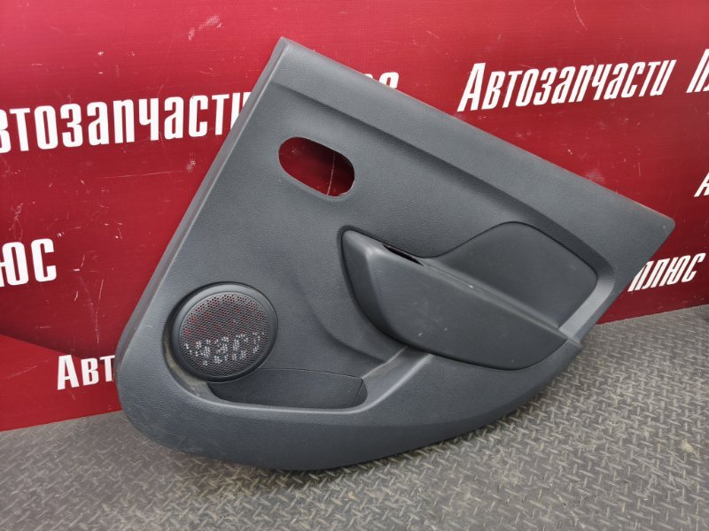 Обшивка боковой двери