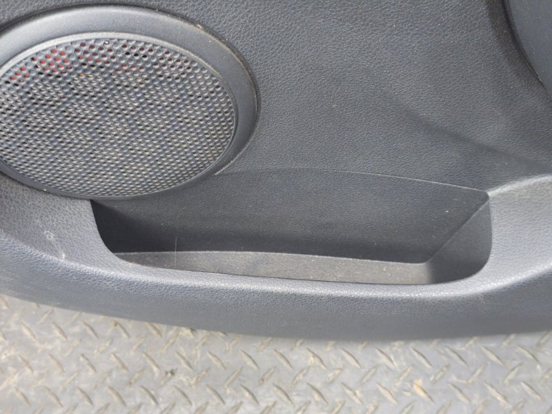 Обшивка боковой двери