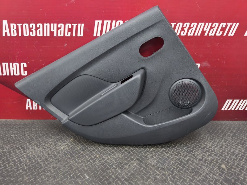 Обшивка боковой двери