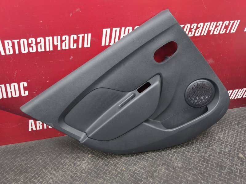 Обшивка боковой двери