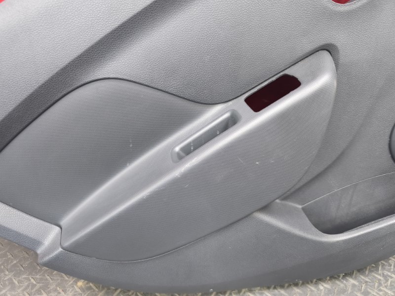 Обшивка боковой двери