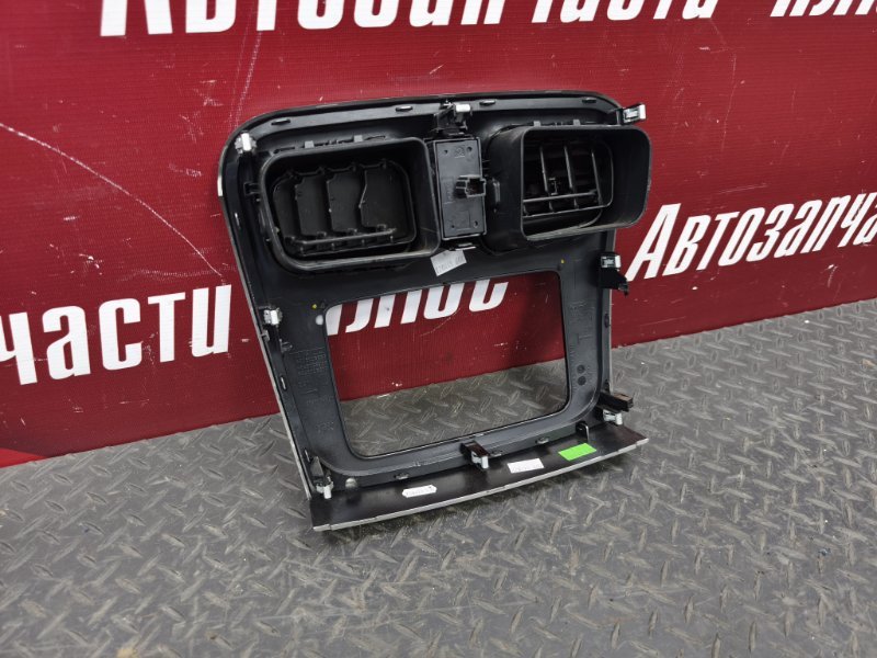 Рамка магнитолы