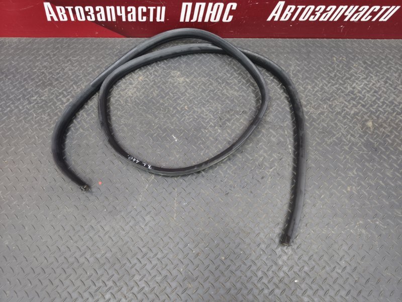 Уплотнитель двери