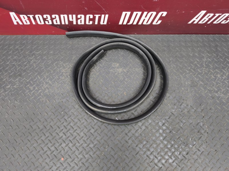 Уплотнитель двери