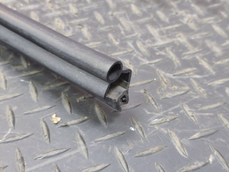 Уплотнитель жабо