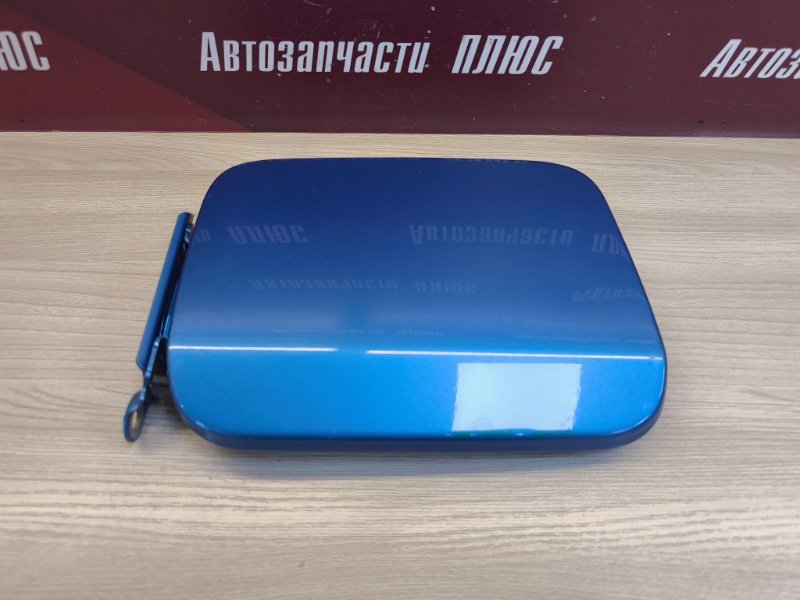 Лючок бензобака