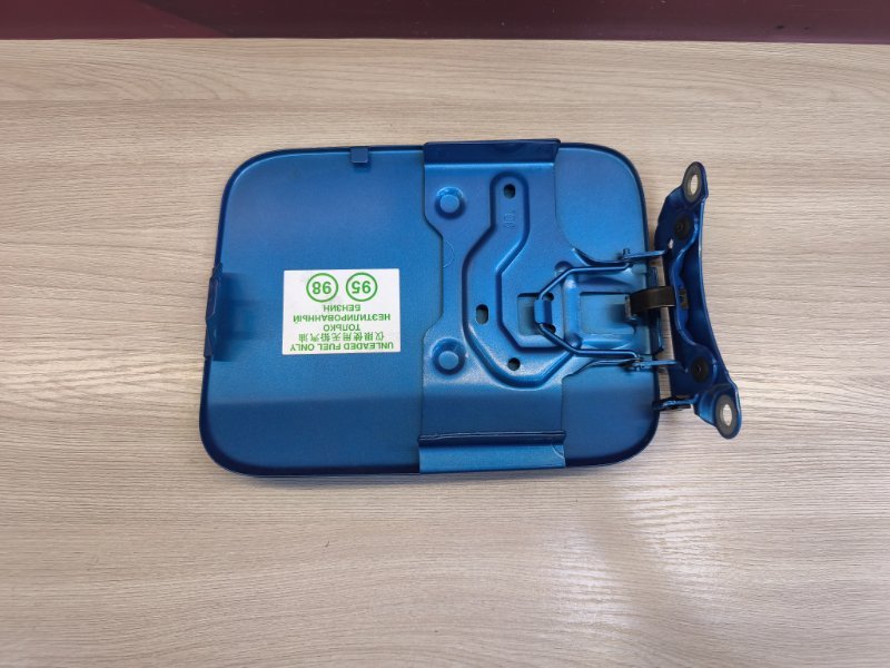 Лючок бензобака