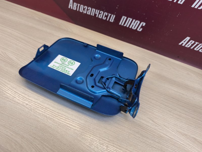 Лючок бензобака