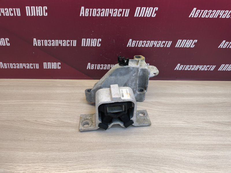 Опора двигателя