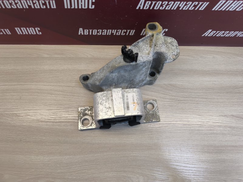 Опора двигателя