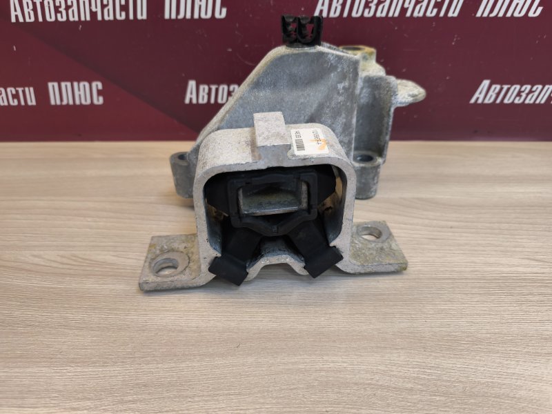 Опора двигателя