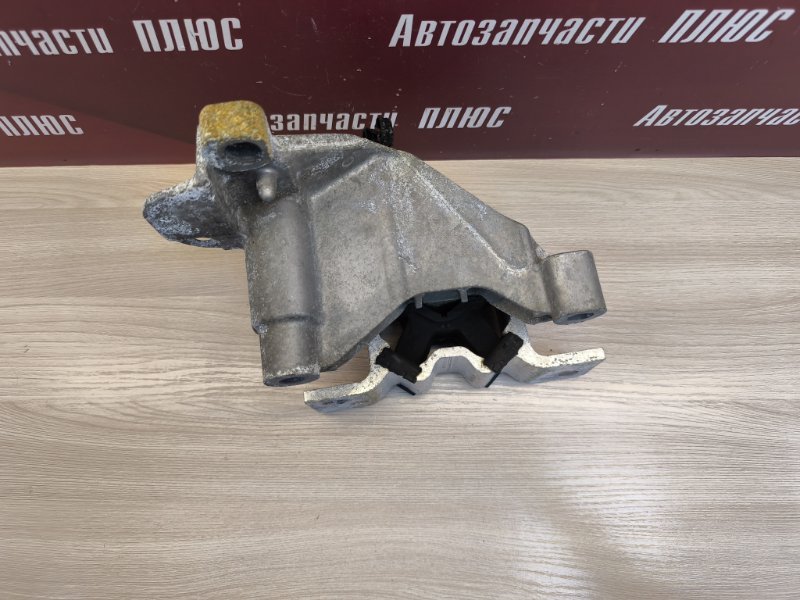 Опора двигателя