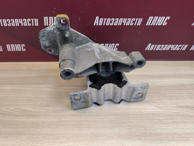 Опора двигателя