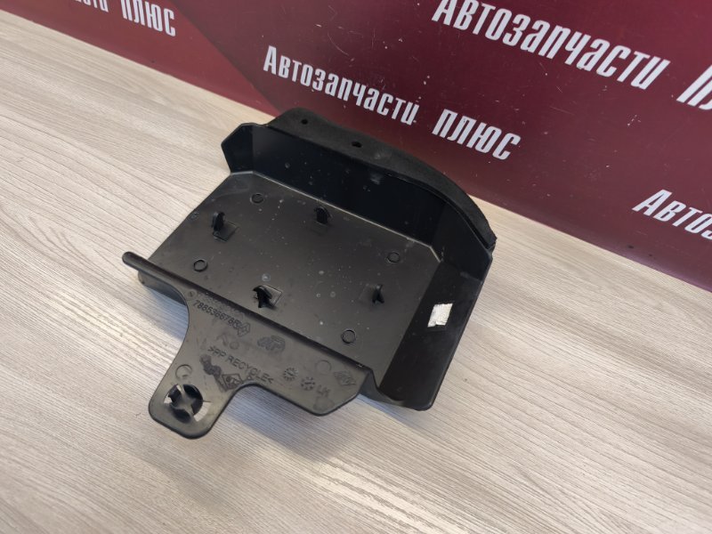 Кронштейн бампера