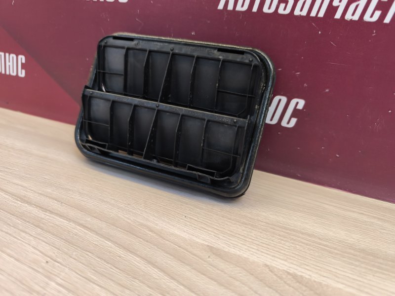 Дефлектор воздушный