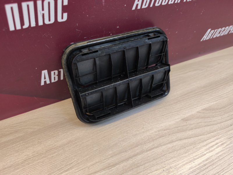 Дефлектор воздушный