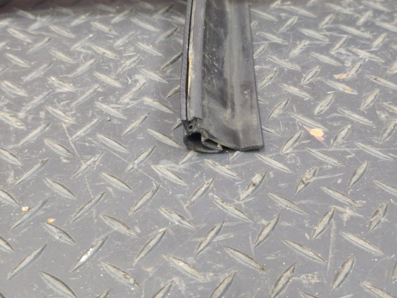 Уплотнительная резинка крыши