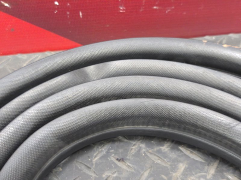 Уплотнитель двери