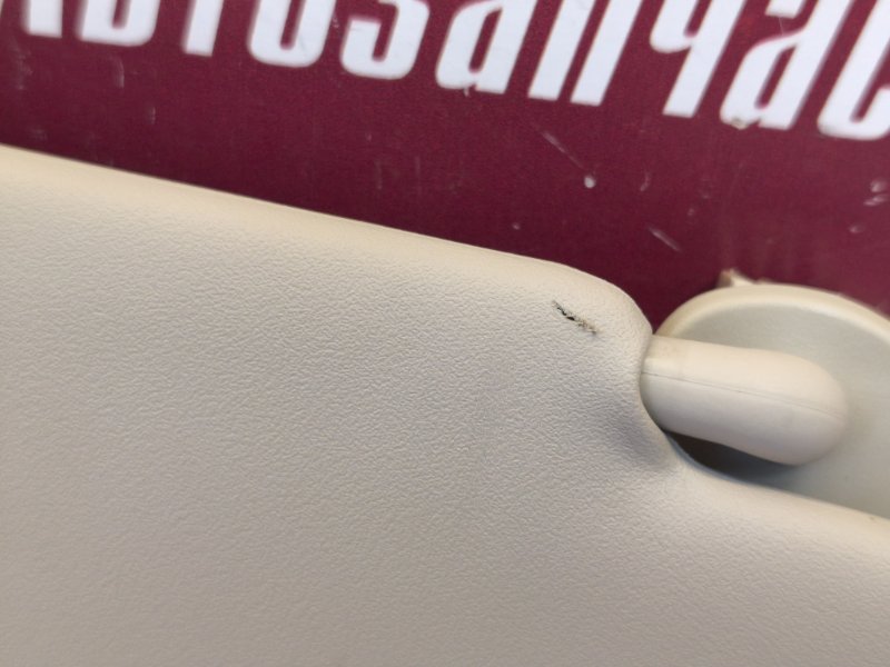 Козырек солнцезащитный