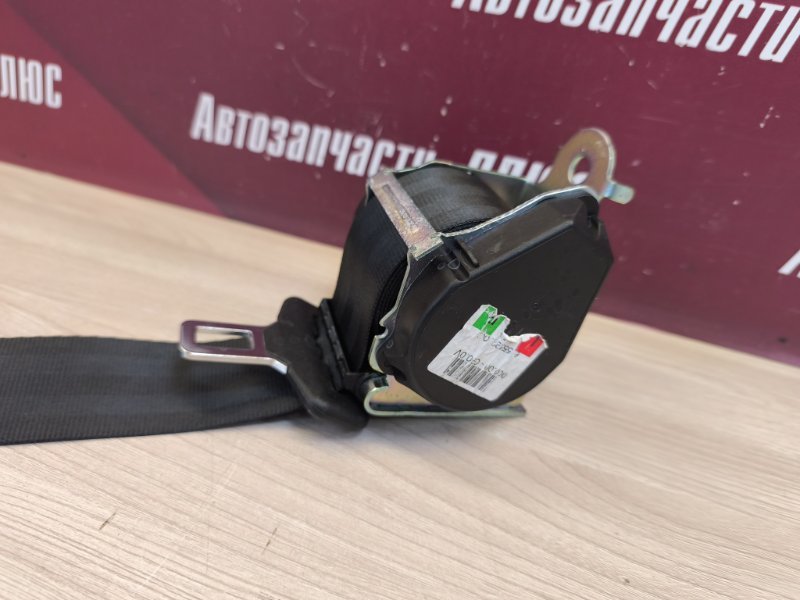 Ремень безопасности