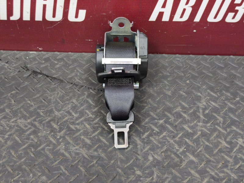 Ремень безопасности