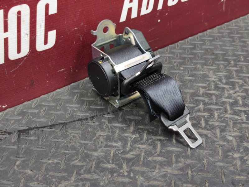 Ремень безопасности