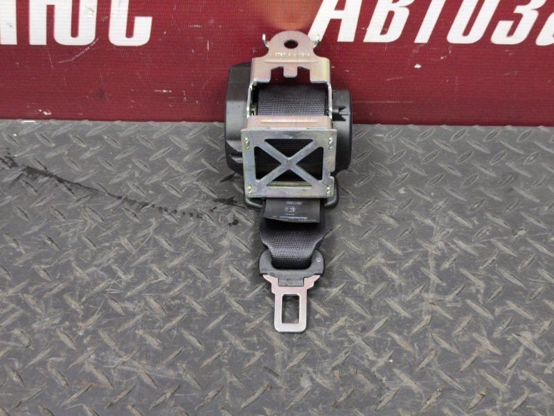 Ремень безопасности