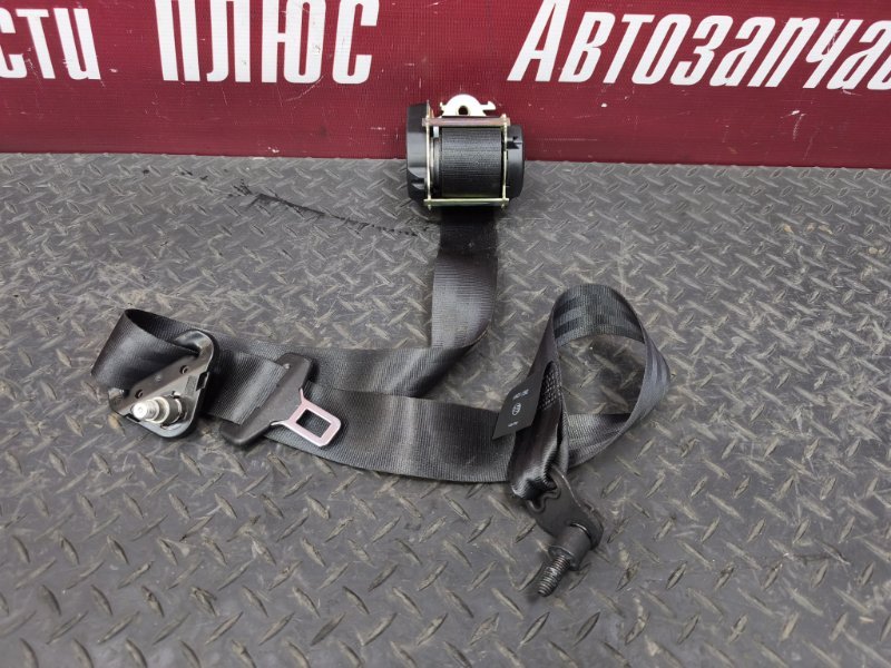 Ремень безопасности