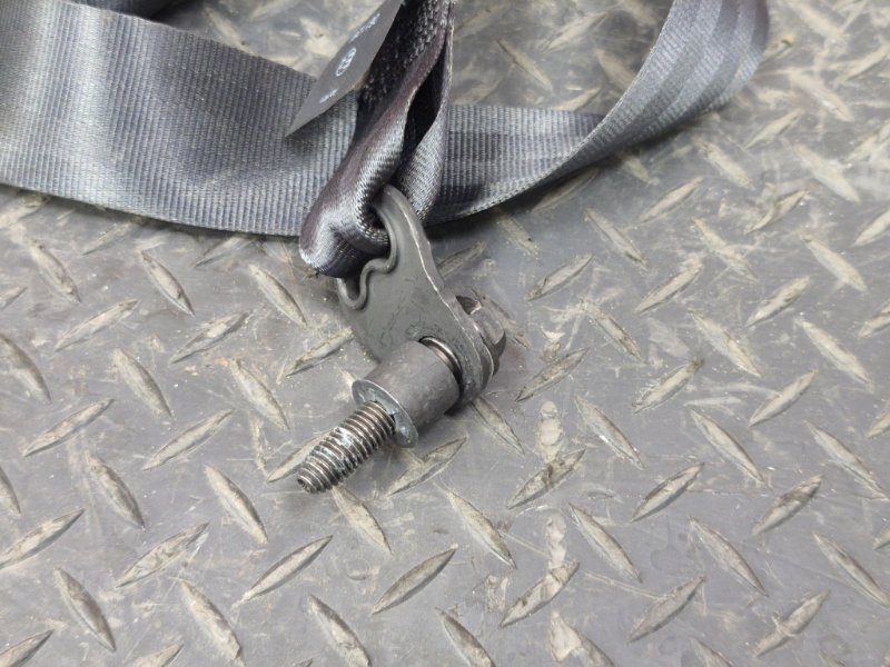 Ремень безопасности