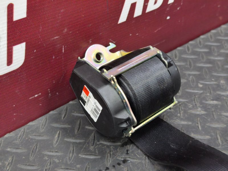 Ремень безопасности