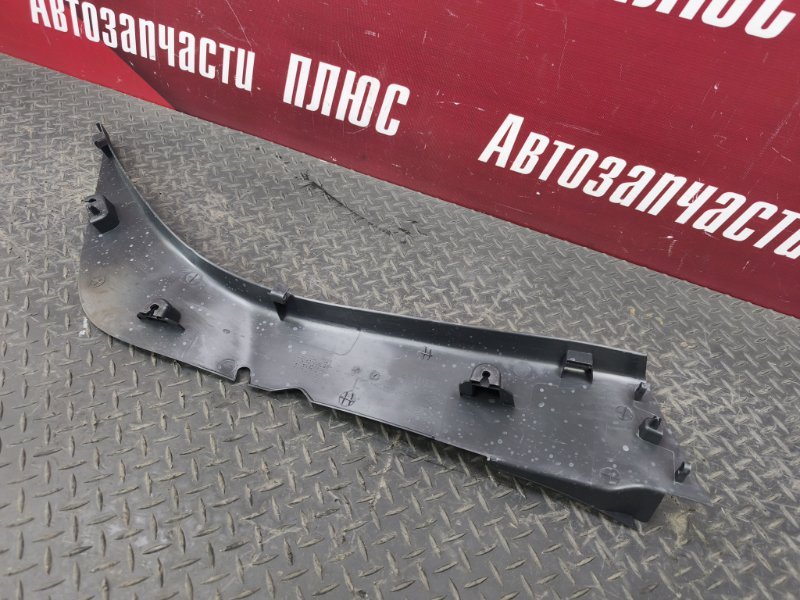 Обшивка стойки