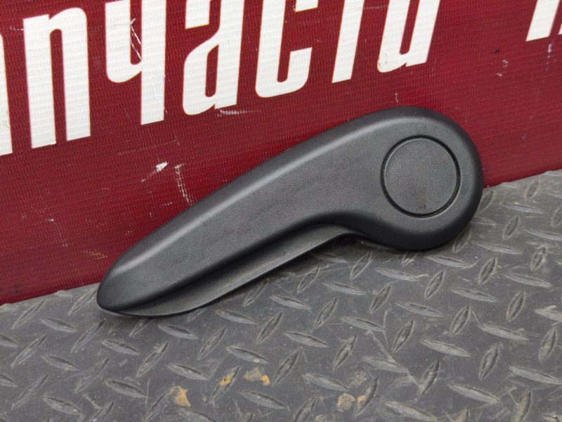 Ручка регулировки сидения по высоте