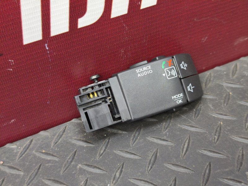 Джойстик управления магнитолой