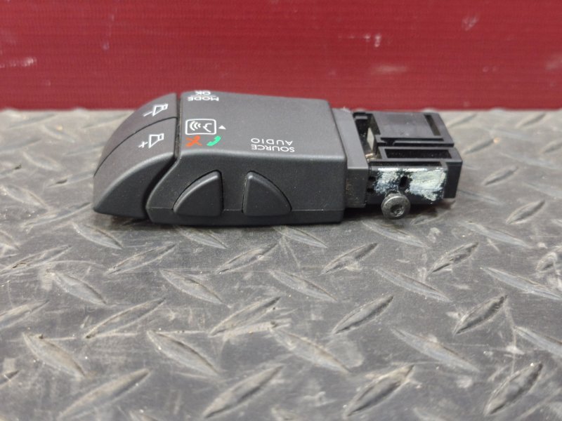 Джойстик управления магнитолой