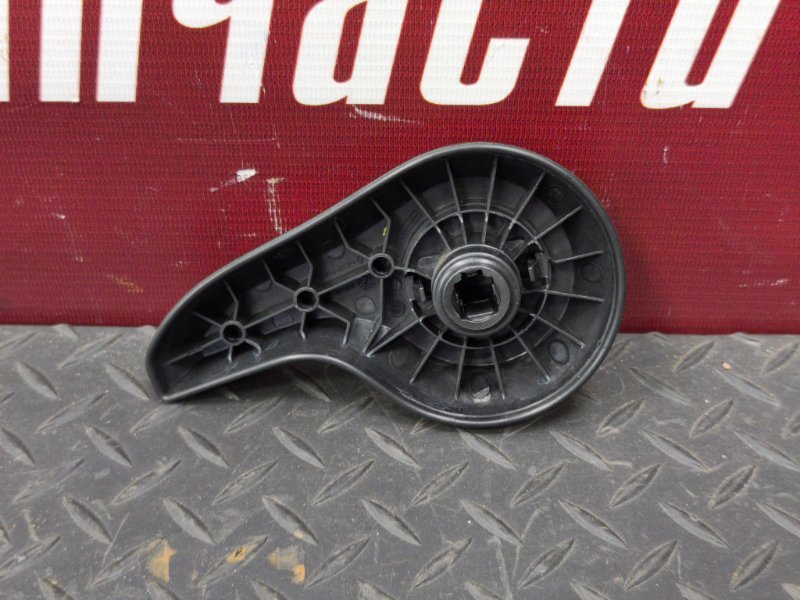 Ручка регулировки спинки сиденья