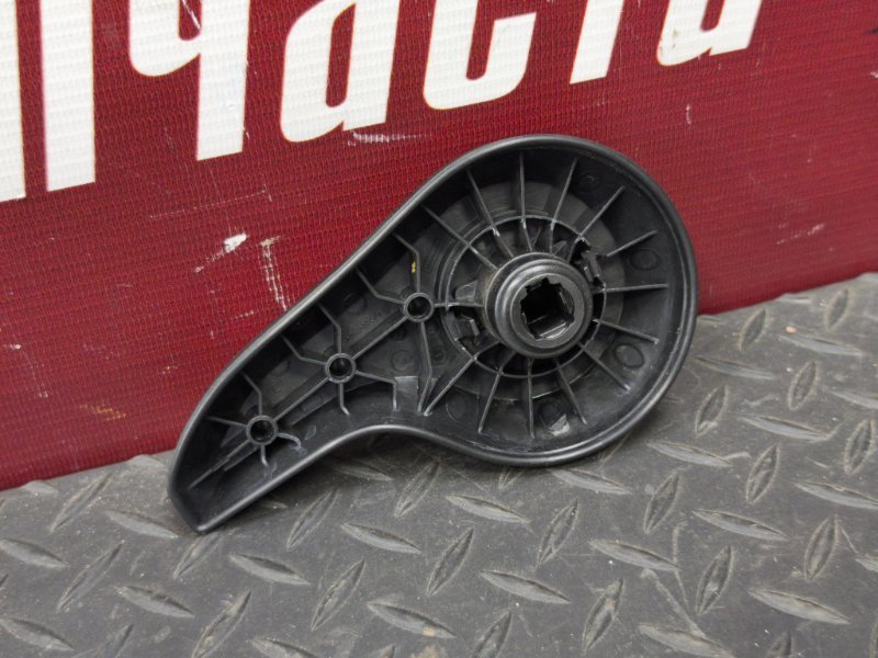 Ручка регулировки спинки сиденья