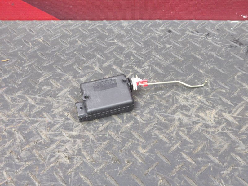 Привод замка багажника