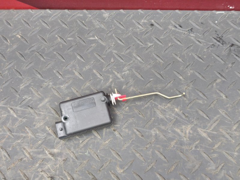 Привод замка багажника