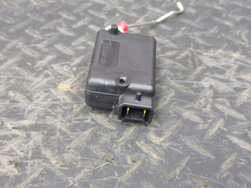 Привод замка багажника