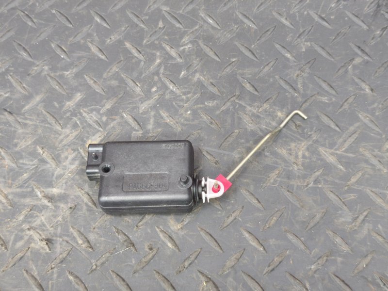 Привод замка багажника