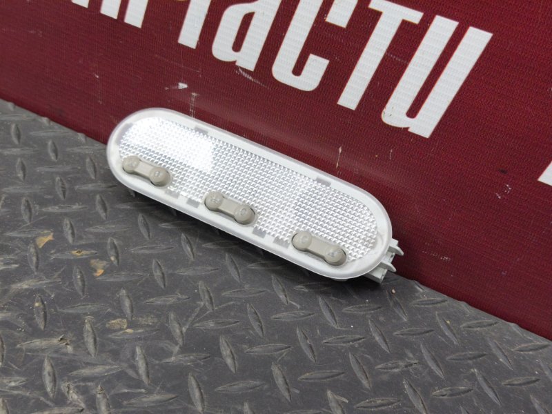 плафон освещения салона