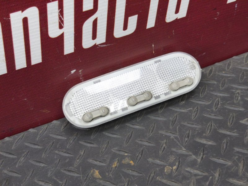 плафон освещения салона