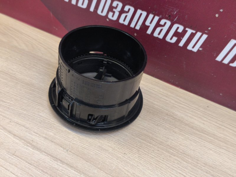 Воздушный дефлектор салона