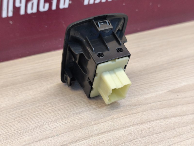 Кнопка стеклоподъемника