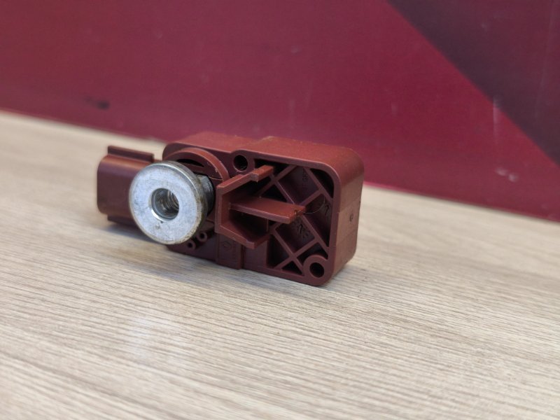 Датчик удара