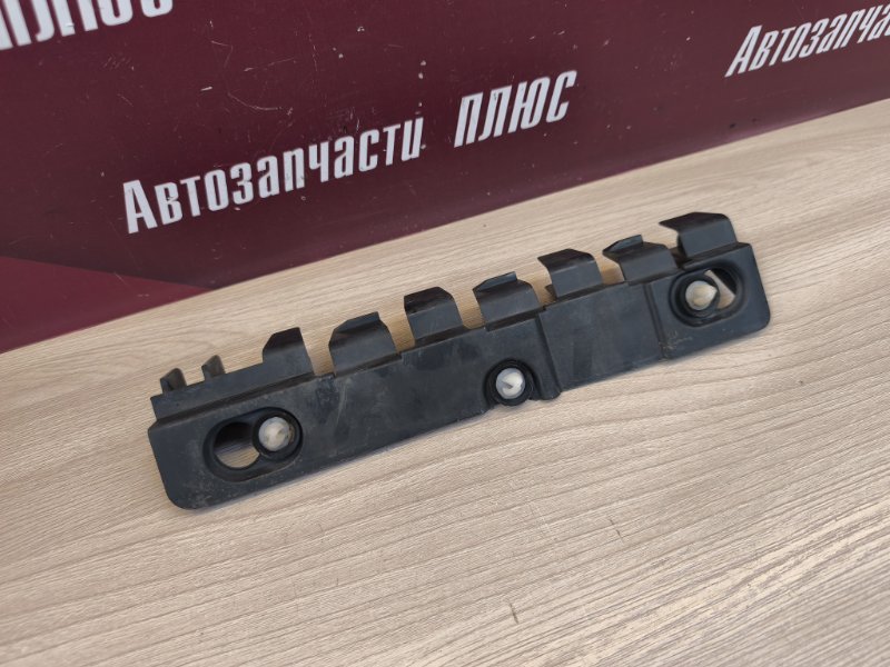 Кронштейн бампера