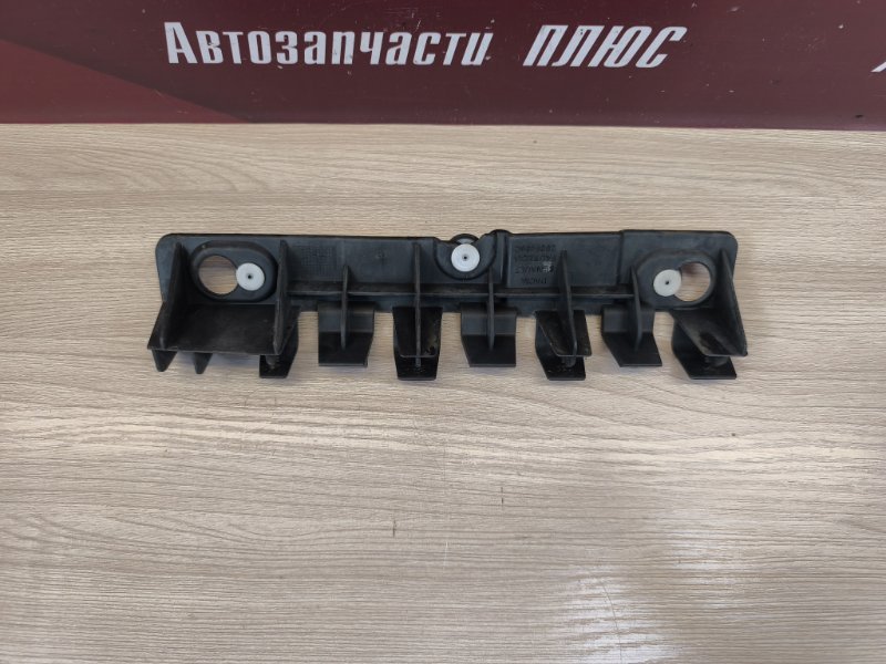 Кронштейн бампера